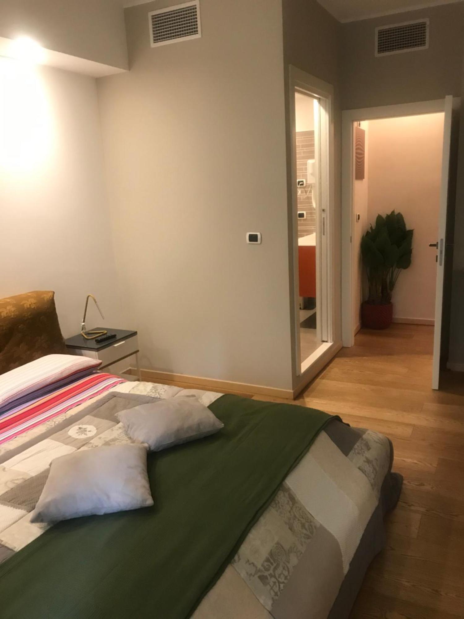 Smart House Rooms Central Luxury Бергамо Екстериор снимка
